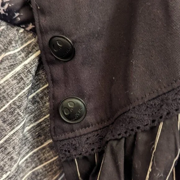 NWOT Jack Skellington Hot Topic Disney Jacket Laces Nightmare Before Christmas M - Picture 8 of 11
